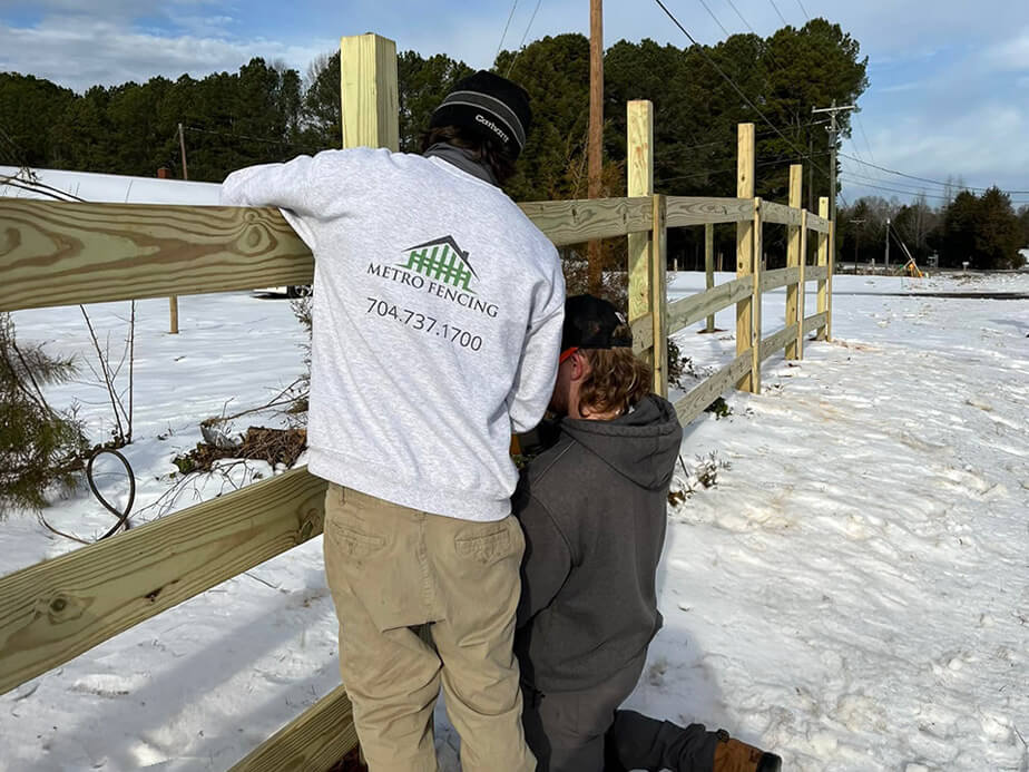 Fence Installation Contractor in Charlotte Metro Area