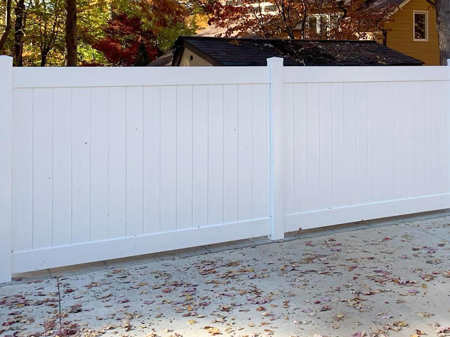 Vinyl fence company in Charlotte Metro Area 