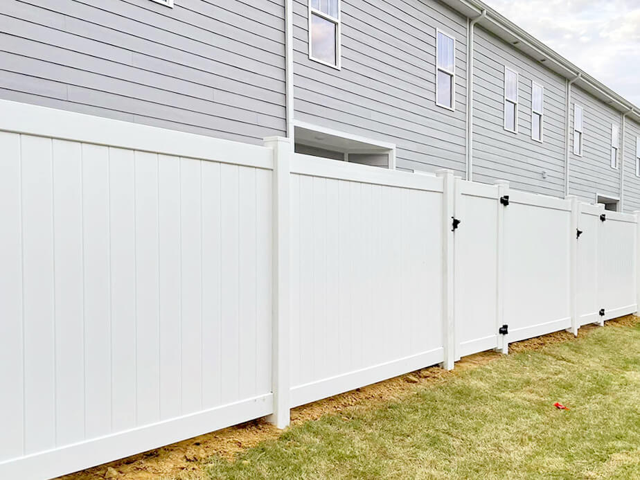 vinyl fence Cornelius North Carolina